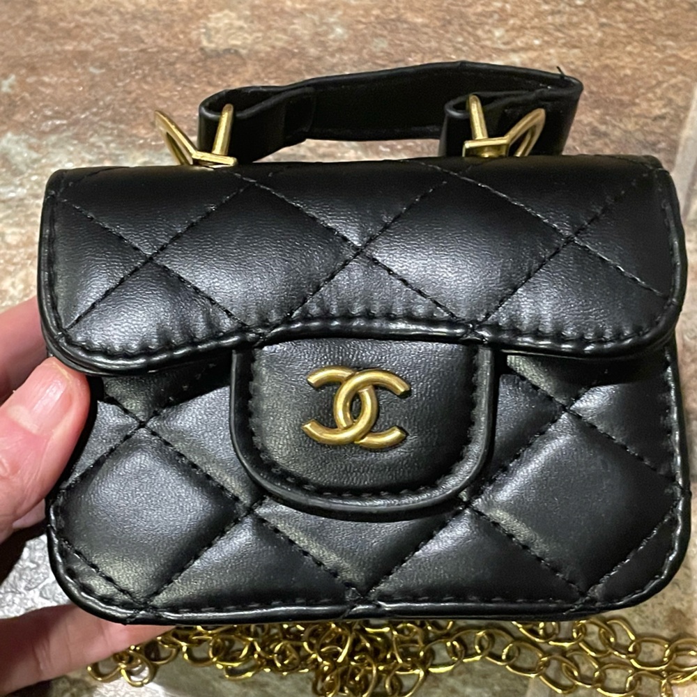 CCee mini monogram logo tiny crossbody bag purse  so cute 🥰🥰💕💎💎